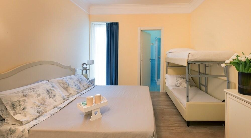 Beyou Hotel Villa Rosa Риччоне Экстерьер фото