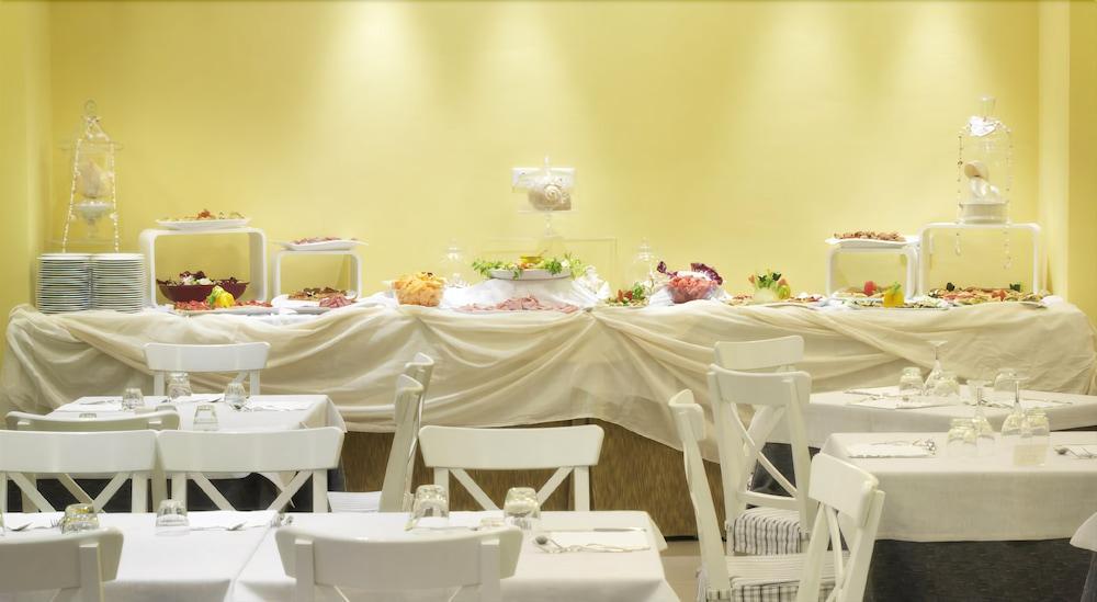 Beyou Hotel Villa Rosa Риччоне Экстерьер фото