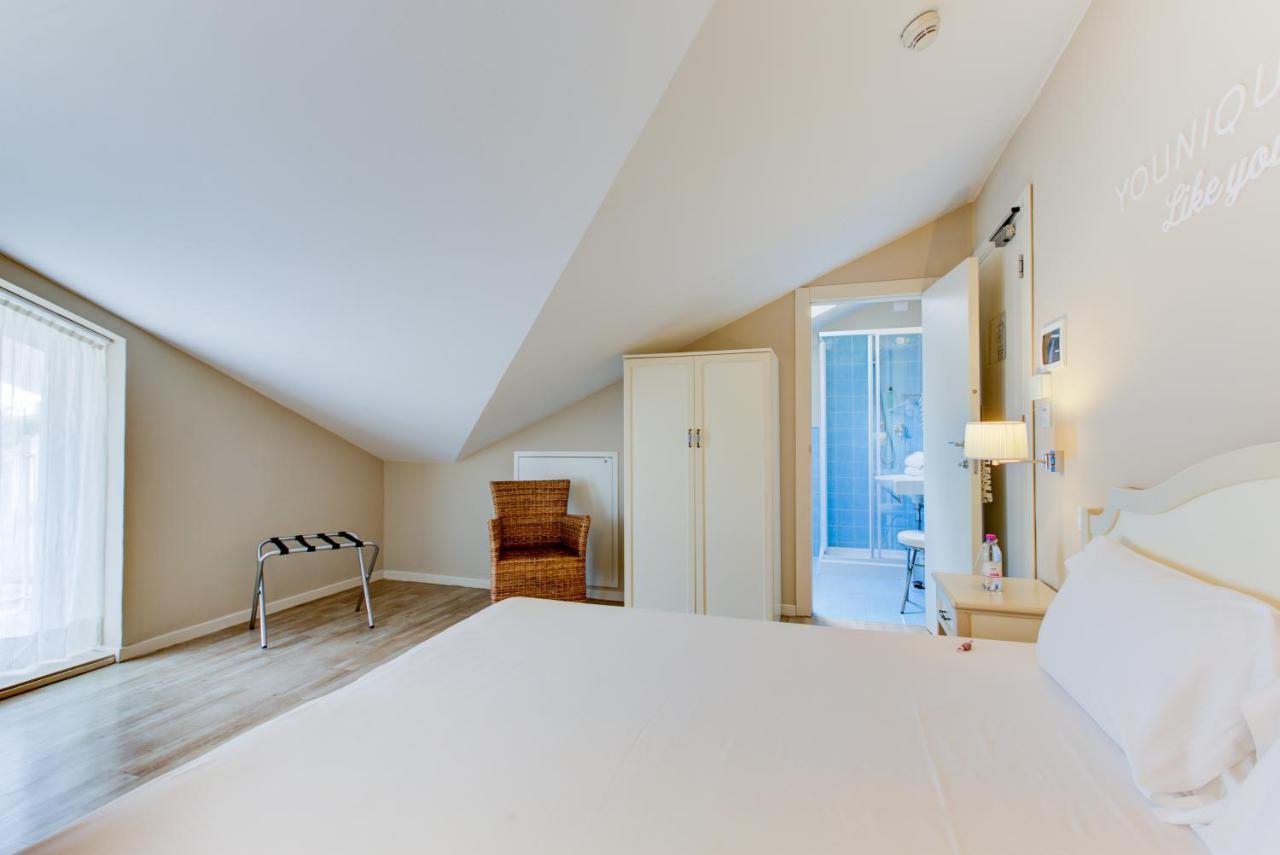 Beyou Hotel Villa Rosa Риччоне Экстерьер фото