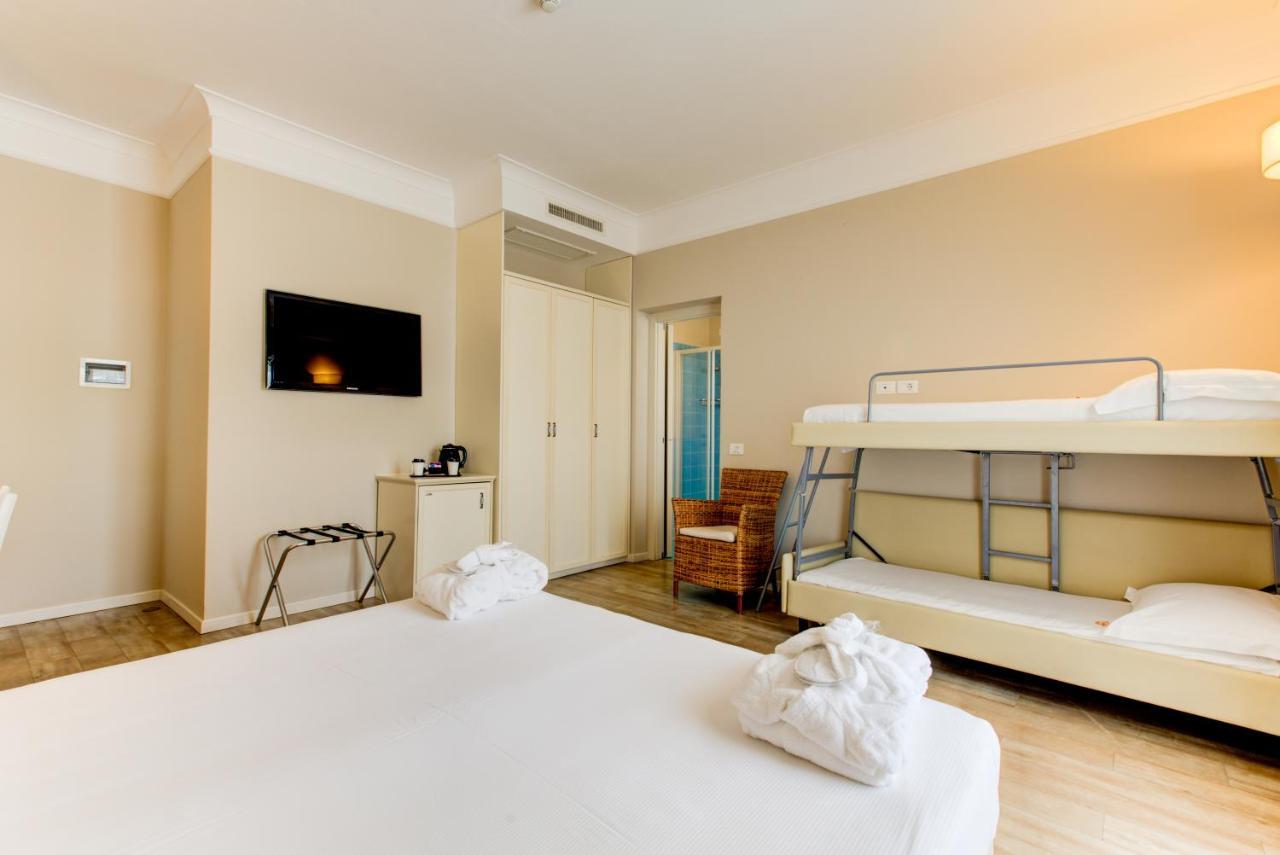 Beyou Hotel Villa Rosa Риччоне Экстерьер фото