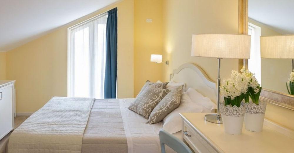 Beyou Hotel Villa Rosa Риччоне Экстерьер фото